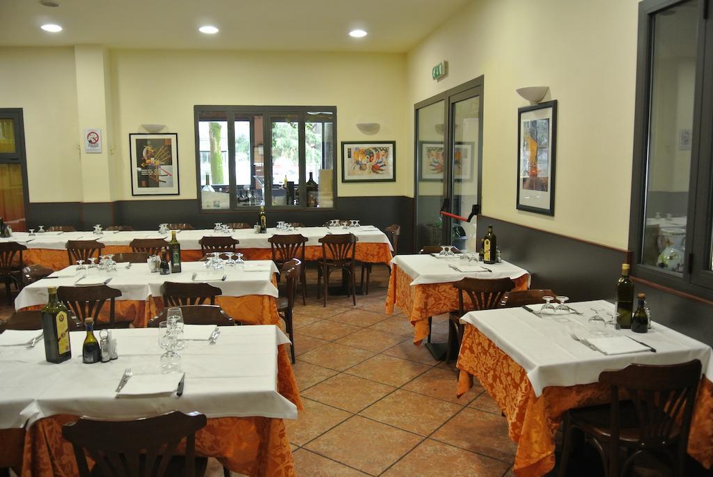 Arlecchino Hotel Castel San Pietro Terme Buitenkant foto